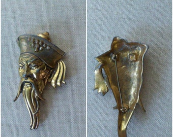 Vintage Confucius Brass Pin / Antique Confucius Brooch / Vintage Brass Brooch