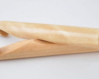 Jumbo Bamboo Crochet Hook - 20mm or 25mm