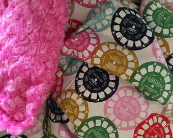 Vintage Viewfinders Throw Blanket