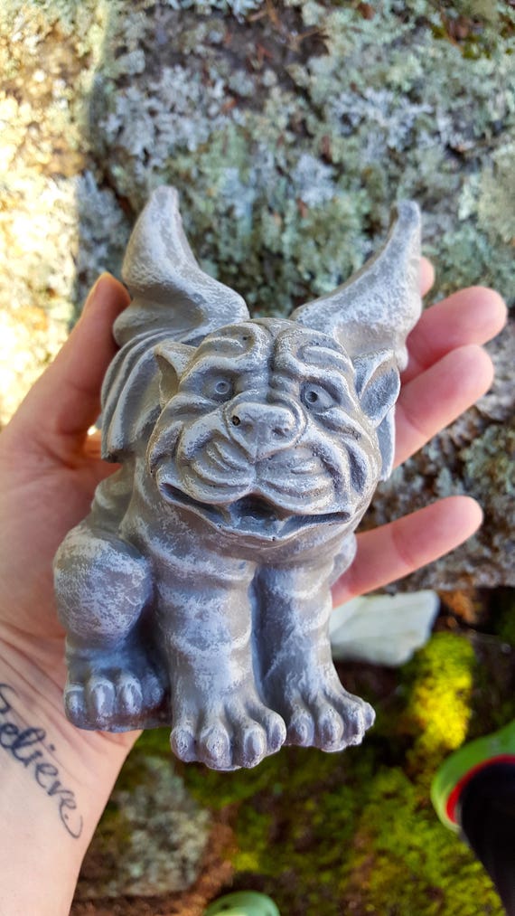 Gargoyle Garden Decor Dog Gargoyle Garden Statue Winged Gargoyle Garden Decor Dog Gargoyle Garden Statue Winged