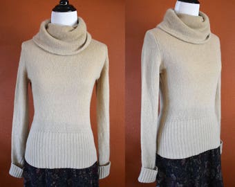 Lambswool and Angora Camel Turtleneck Sweater / Lambswool Sweater / Angora Sweater / Turtleneck Sweater / Camel Sweater / Vintage Sweater