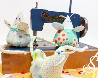 Tilly: A Mouse Pincushion Pattern