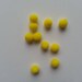 lot de 10 petits pompons de couleur jaune 8mm