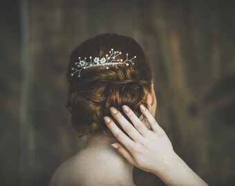 Bridal Hair Comb "Etoiles Lumineuses" - Pearl and Swarovski crystal, wedding hair comb, beaded comb, embellished comb, floral headpiece