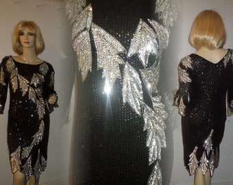 Vintage Dazzling 1920's Style Flapper Full Silver & Black Sequin Beaded Dress Size Medium
