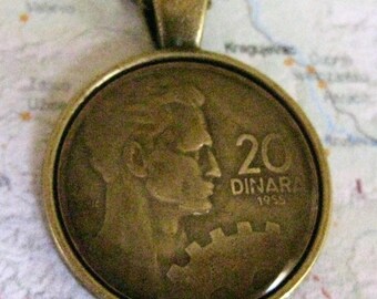 1955 Jugoslavia Yugoslavia 20 Dinara Bronze Coin Pendant Necklace