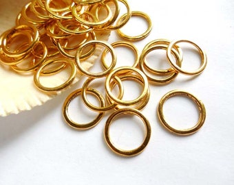 25 Gold Plated Closed Jump Rings - 14mm - 8-11