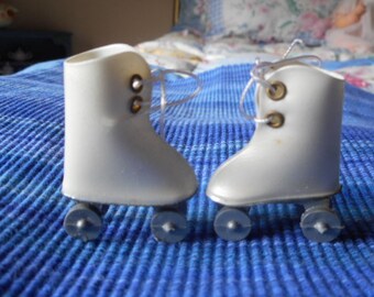 Ideal Tammy Doll's Roller Skates and Carry Case