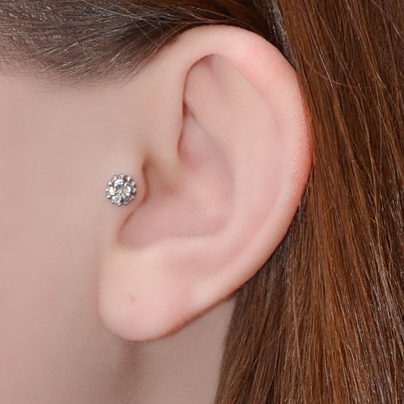 Silver Tragus Stud Flower - Nose Stud - Tragus Piercing - 18g Cartilage Hoop Earring - Forward Helix Earring - Tragus Earring