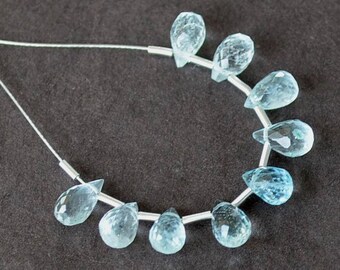 Waouhh... Gorgeous aquamarine briolette