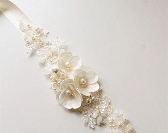 Ivory Bridal belt, Bridal sash ,Wedding dress belt sash ,Flower Pearl Bridal belt ,Wedding Accessories,Bridal accessories