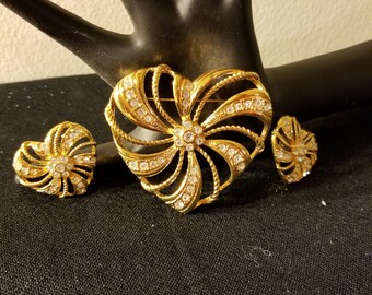 Vintage Signed Avon Gold Tone Rhinestone Heart Pin and Matching Pierced Earrings Set Avon Jewelry Heart Brooch and Earrings Set