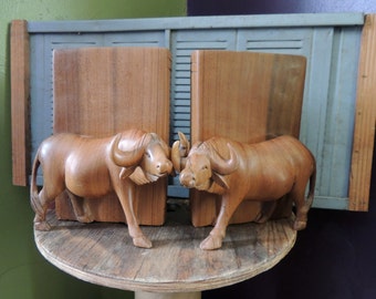 Vintage Ox BOOKENDS High Quality Wood OXEN Cattle Bullock Wildlife Book Ends Country Log Cabin Decor
