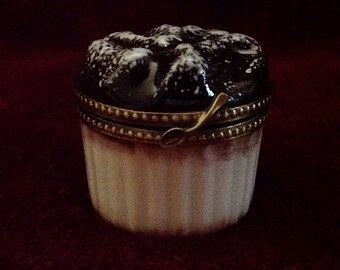 Delicious Limoges Hand Painted "Peint Mein" Soufflé Ramekin Shape Trinket Box