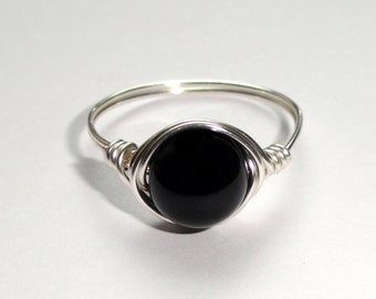 Silver onyx wire ring, Onyx wire wrapped ring, Gemstone ring, Silver wire ring, Black stone ring, Stone ring