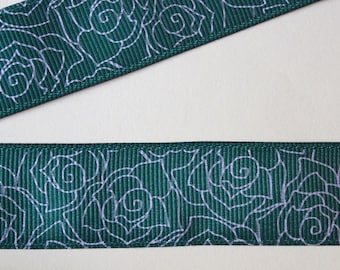 pretty Dark Green Ribbon flower silver