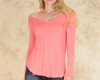 Cut Me sleeve Tope Out Long Sleeve top
