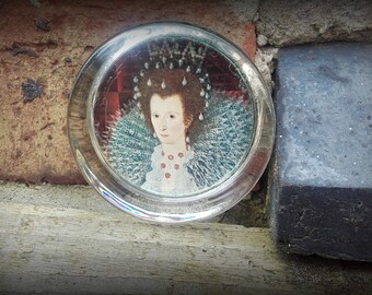 Vintage Queen Elizabeth I Glass Paperweight