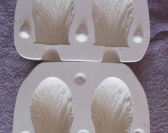1994 Ceramichrome C2587 Salt & Pepper Shakers Ceramic Mold S7