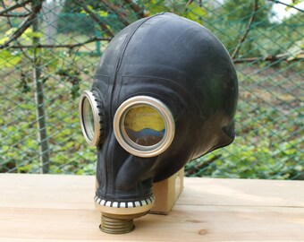 gas mask (only mask) ... vintage soviet army gas mask ... Halloween ... military ... gothik ... USSR ... Russian ... punk