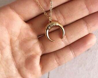 Gold Horn Necklace - Gold Crescent Necklace/ Double Horn Necklace/ Boho Horn Necklace/Gifts For Her/ Moon Necklace/ Tusk Necklace/ Celestial