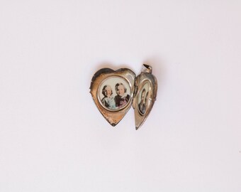 Victorian sterling silver heart locket pendant or charm / Victorian locket / heart locket / Victorian charm / locket / antique locket / 1589