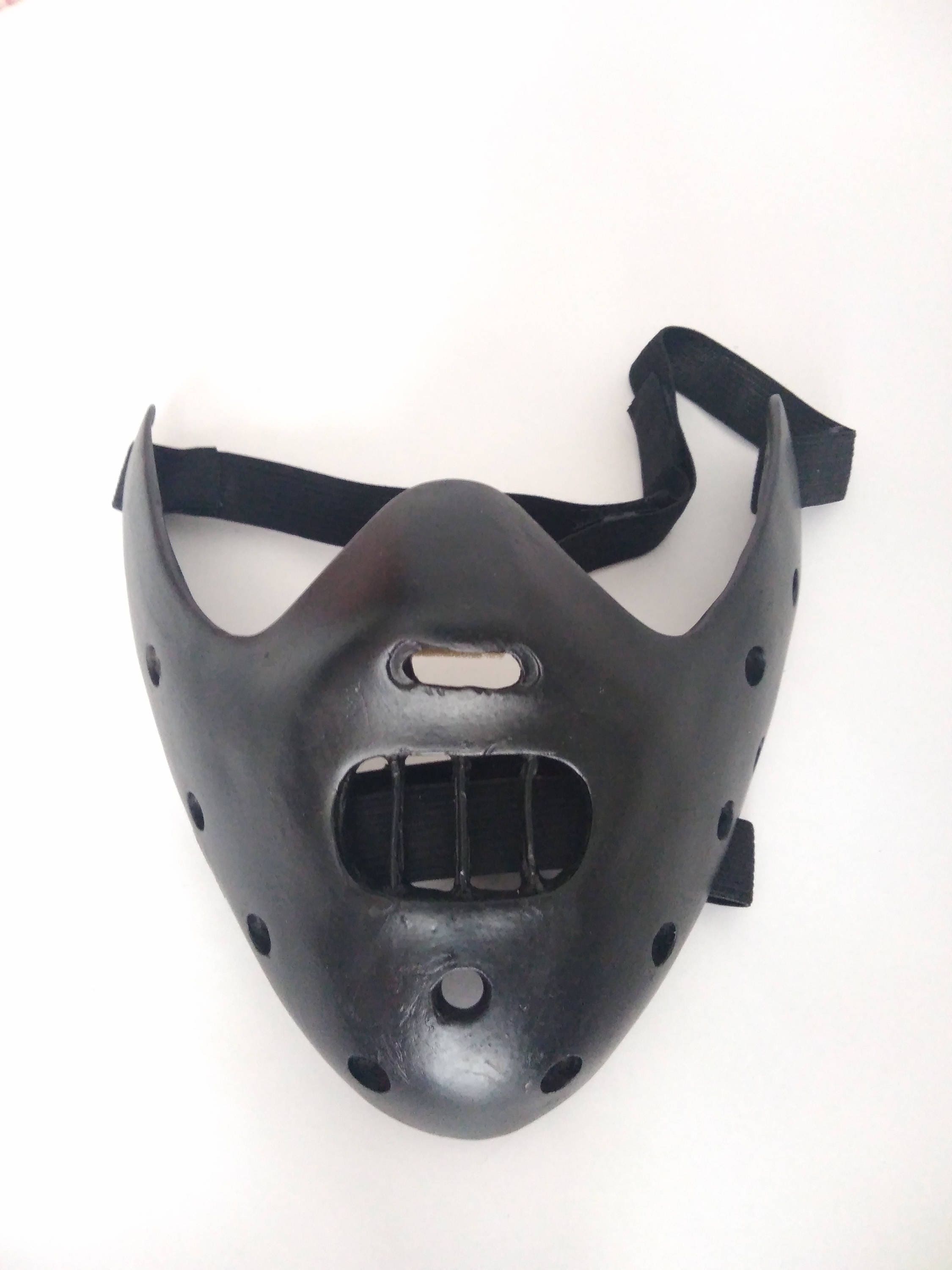 Hannibal Lecter masque le Silence des agneaux masque noir
