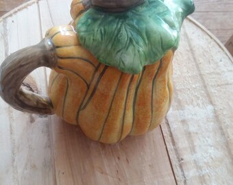 Vintage World Bazaar Pumpkin/Gourd Ceramic Teapot