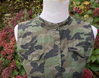 Camo Jumpsuit // Small // Medium // Camouflage // One piece // Green // 6 // 8