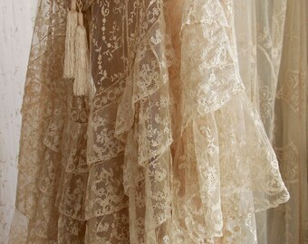 Exquisite Antique 1840's Brussels Lace Wedding Shawl / Museum / Bridal / Veil / Wedding Cape / Collectors Piece