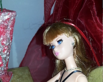 Handmade Fashion Doll Jewelry-Barbie Necklace-Bling for Barbie-Barbie Jewelry-Faux Diamond Necklace-Handmade Barbie Necklace-Ice-