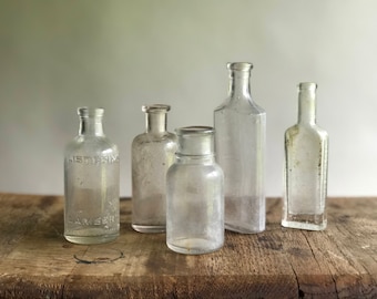 Set of 5 Clear Glass Apothecary Bottles / Glass Medicine Bottles / Apothecary Bottle Set / Apothecary Bottles Bud Vases Set of 5