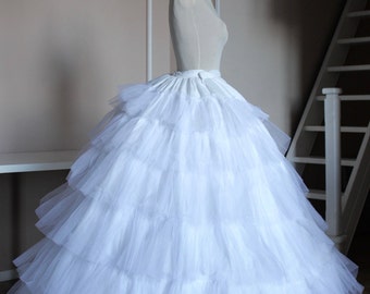 Petticoat Victorian petticoat with rigid tulle flounces 1860. White or Black