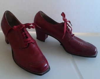 Vintage 1940's Miller Foot Defender Burgundy Oxblood Leather Shoes Lace Up Chunky Heel Sz 7 GORGEOUS