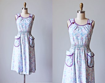 Vintage 1940s Dress - 40s Sundress - Novelty Print Lavender Purple Silhouette Leaves Smocked Cotton Sundress S M - Shadow Play Dress