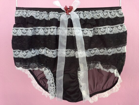 S9H11 BLACK Lace Ruffle Rumba Frilly Handmade Briefs Panties