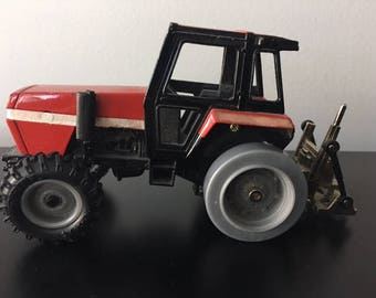 Vintage Metal Toy Tractor In Excellent Condition !