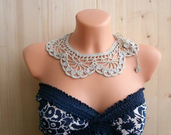 Dentelle d’argent au crochet robe à fleurs Collier Collier fait à la main de Peter Pan amovible Crochet Bohème des accessoires de collier mode Festival d’été