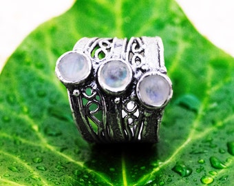 Moonstone ring, Stone ring, Silver ring, Rainbow ring, 925 sterling Silver ring, Moonstone, Moonstone Silver ring,June Ring, Summer RIng