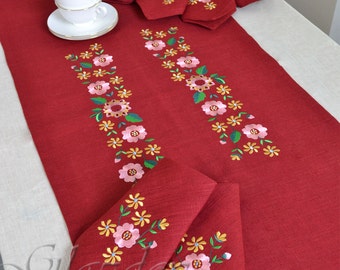 Linen Table Runner, Table Runner, embroidered Table Runner