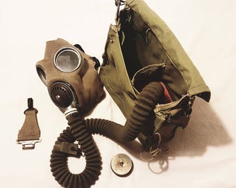 WWII Mark V Gas Mask - Unissued