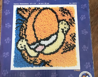 collectible vintage Garfield cat latchhook kit by J&P Coats