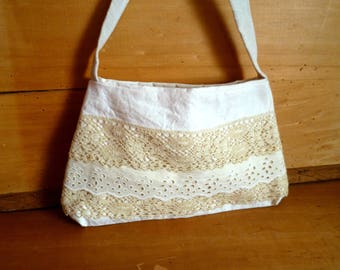 linen handbag and vintage lace * Bohemian handbag linen and lace French vintage, Bohemian, romantic wedding idea, bohemian wedding