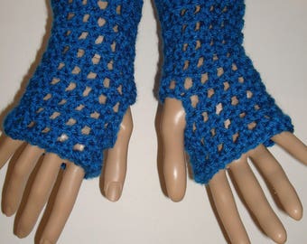 Crochet Sapphire Springtime Fingerless Gloves Wristers/Texting Glove Wristers/Womens Accessories/Gloves/Armwarmers/Summer Fingerless Gloves