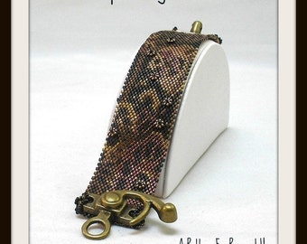 Bead Pattern Steampunk Cogs Beaded Bracelet tutorial - peyote stitch instructions - Hannah Rosner
