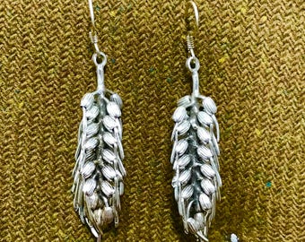 Spinach earring