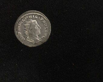 Guarantee genuine Authentic achient roman coin