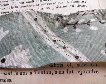 coupon 1 meter fabric green pattern 4 cm