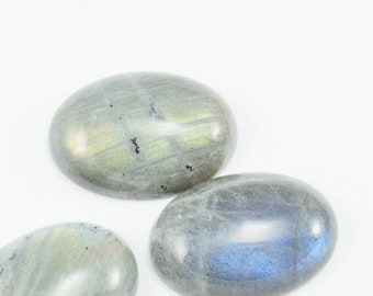 Labradorite 18x25 mm oval cabochon