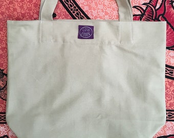 BEACH BAG / TOTE fully lined with zippered purse inside